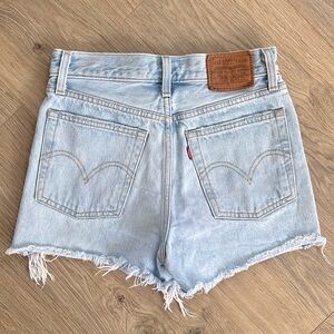 Levi’s denim shorts Size 24
